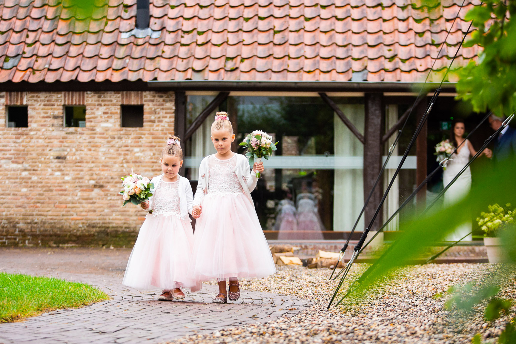 20190817_Weddingcrashers_NikkiSteven_223_LR.jpg